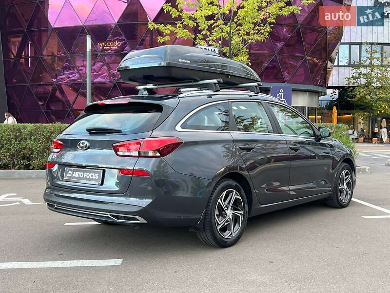Универсал Hyundai i30 2020 в Киеве фото 8 Универсал Hyundai i30 2020 в Киеве