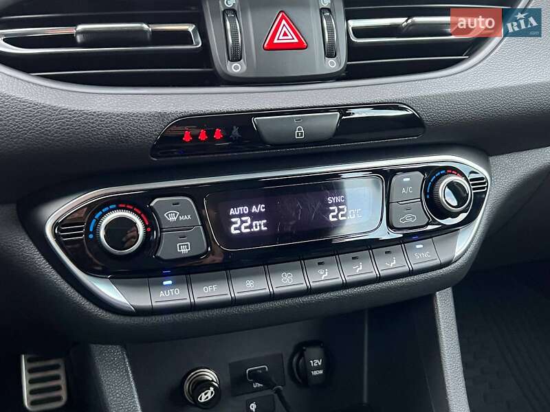 Универсал Hyundai i30 2020 в Киеве фото 26 Универсал Hyundai i30 2020 в Киеве