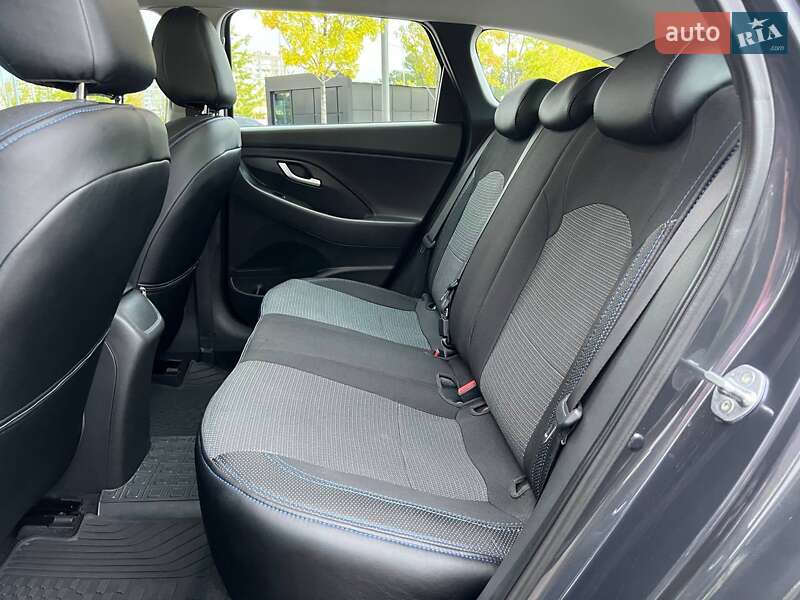 Универсал Hyundai i30 2020 в Киеве фото 12 Универсал Hyundai i30 2020 в Киеве