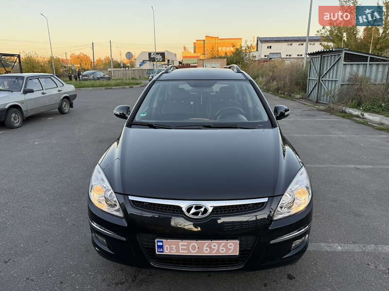 Универсал Hyundai i30 2008 в Луцке фото 2 Универсал Hyundai i30 2008 в Луцке