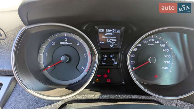 Хетчбек Hyundai i30 2013 в Чернівцях