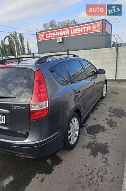 Універсал Hyundai i30 2010 в  фото 9 Універсал Hyundai i30 2010 в