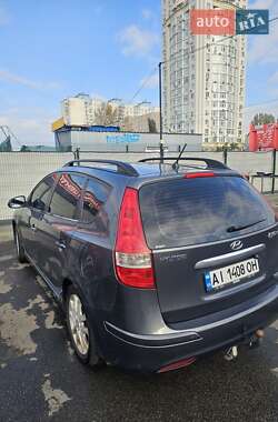 Універсал Hyundai i30 2010 в  фото 18 Універсал Hyundai i30 2010 в