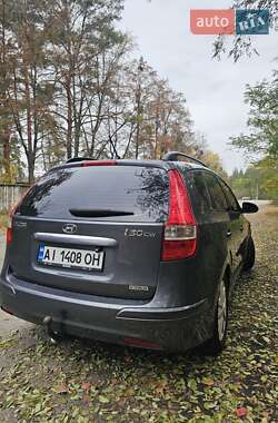 Універсал Hyundai i30 2010 в  фото 26 Універсал Hyundai i30 2010 в