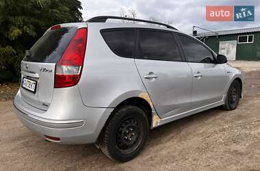 Універсал Hyundai i30 2010 в  фото 3 Універсал Hyundai i30 2010 в