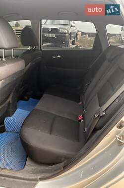 Універсал Hyundai i30 2010 в  фото 10 Універсал Hyundai i30 2010 в