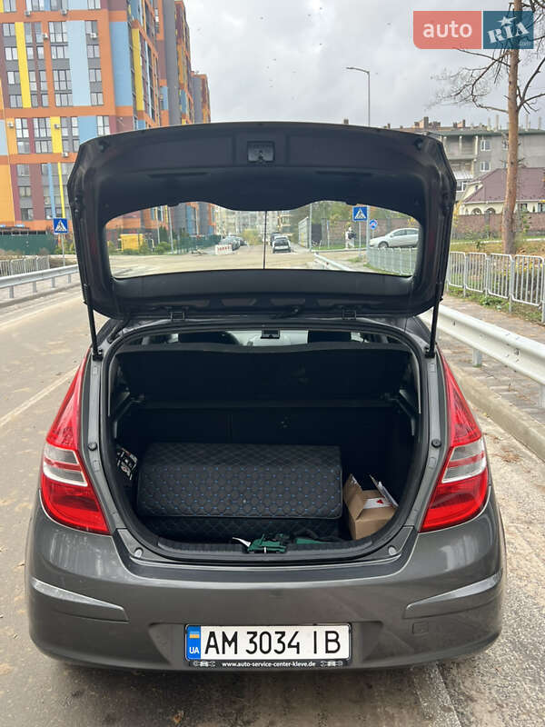 Хетчбек Hyundai i30 2008 в Житомирі фото 21 Хетчбек Hyundai i30 2008 в Житомирі