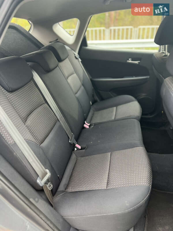 Хетчбек Hyundai i30 2008 в Житомирі фото 27 Хетчбек Hyundai i30 2008 в Житомирі