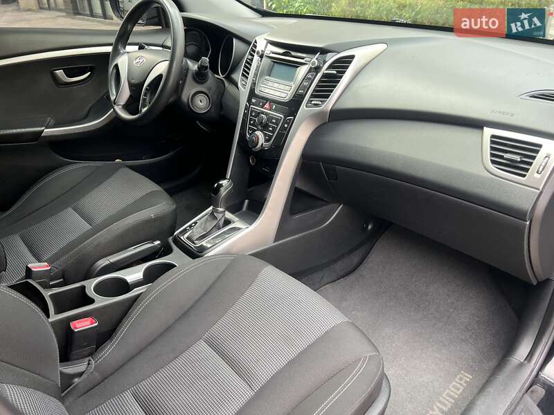Універсал Hyundai i30 2014 в Києві фото 25 Універсал Hyundai i30 2014 в Києві
