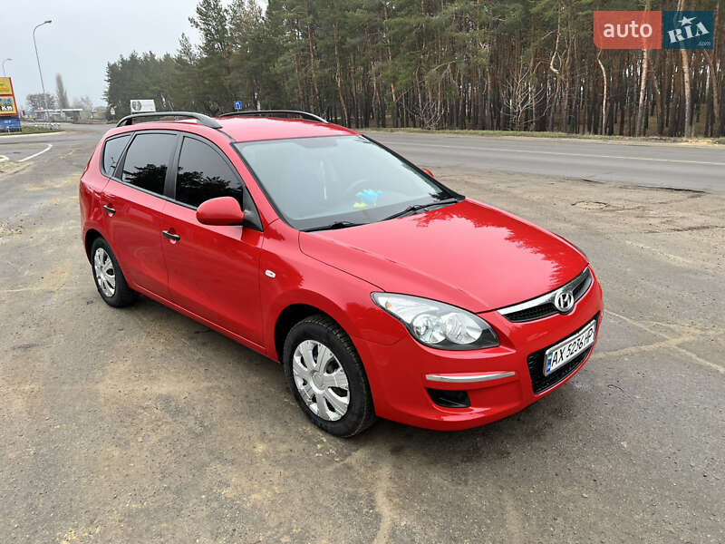 Універсал Hyundai i30 2009 в Зміїві фото 9 Універсал Hyundai i30 2009 в Зміїві