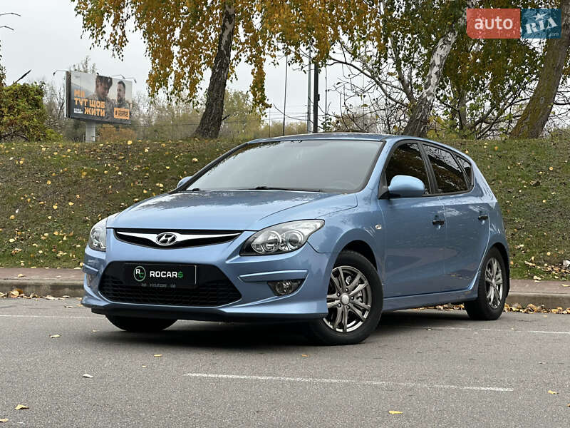 Хетчбек Hyundai i30 2011 в Києві фото 8 Хетчбек Hyundai i30 2011 в Києві