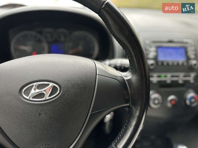 Хетчбек Hyundai i30 2011 в Києві фото 33 Хетчбек Hyundai i30 2011 в Києві