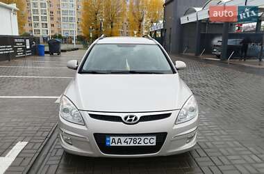 Хэтчбек Hyundai i30 2008 в Киеве