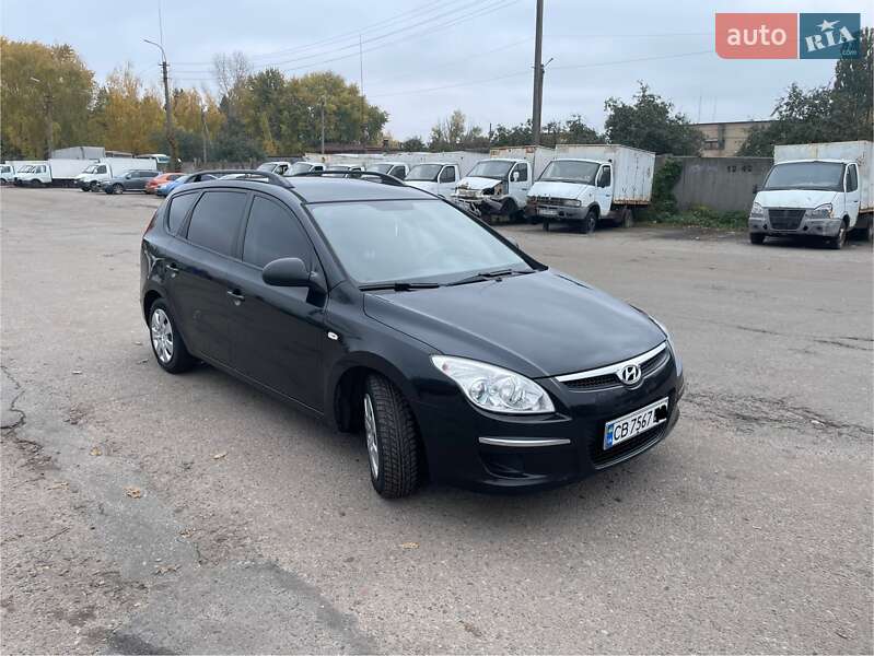 Универсал Hyundai i30 2009 в Чернигове фото 3 Универсал Hyundai i30 2009 в Чернигове