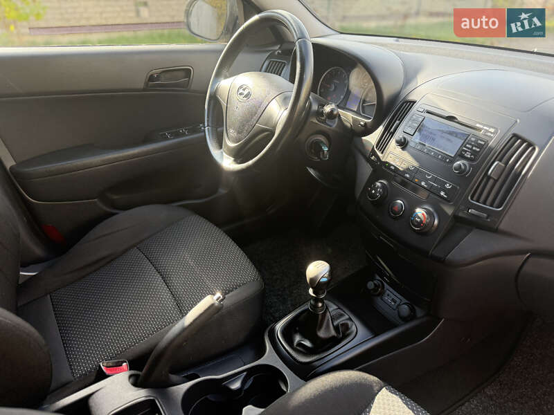 Універсал Hyundai i30 2009 в Борисполі фото 26 Універсал Hyundai i30 2009 в Борисполі