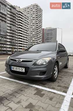 Хэтчбек Hyundai i30 2009 в Днепре