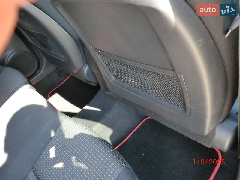 Хэтчбек Hyundai i30 2008 в Никополе