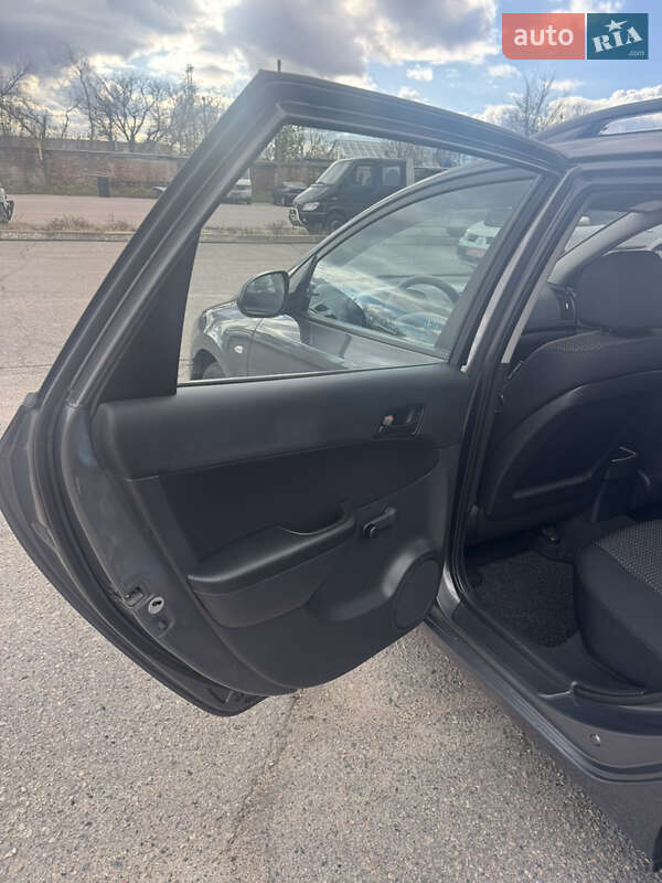 Універсал Hyundai i30 2009 в Білій Церкві фото 15 Універсал Hyundai i30 2009 в Білій Церкві