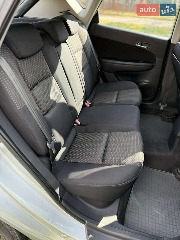 Хетчбек Hyundai i30 2009 в Києві фото 22 Хетчбек Hyundai i30 2009 в Києві