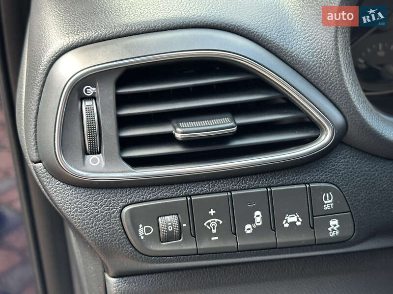 Универсал Hyundai i30 2018 в Ивано-Франковске