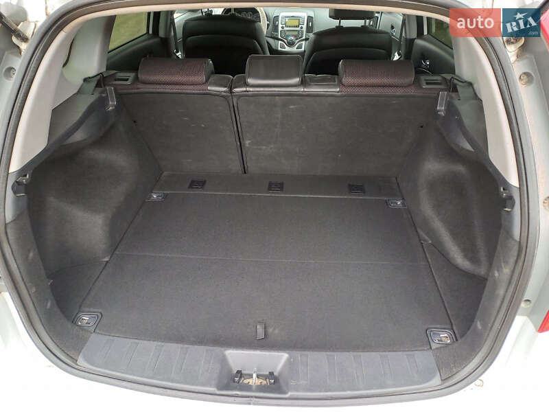 Універсал Hyundai i30 2011 в Житомирі