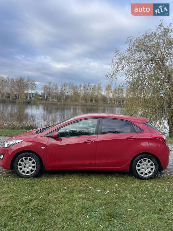 Хэтчбек Hyundai i30 2013 в Емильчине фото 4 Хэтчбек Hyundai i30 2013 в Емильчине