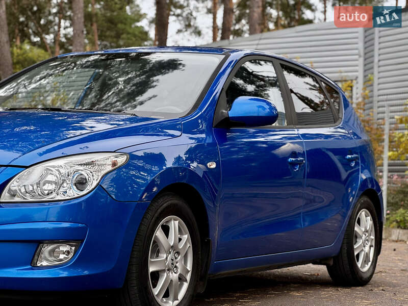 Хэтчбек Hyundai i30 2008 в Виннице