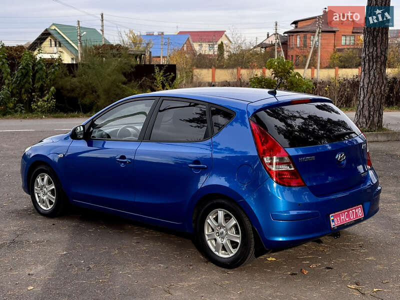 Хэтчбек Hyundai i30 2008 в Виннице