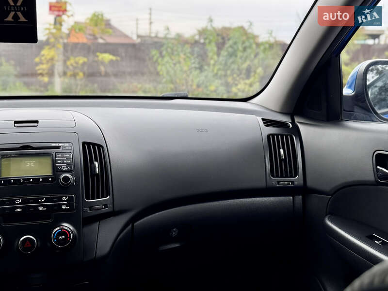 Хэтчбек Hyundai i30 2008 в Виннице