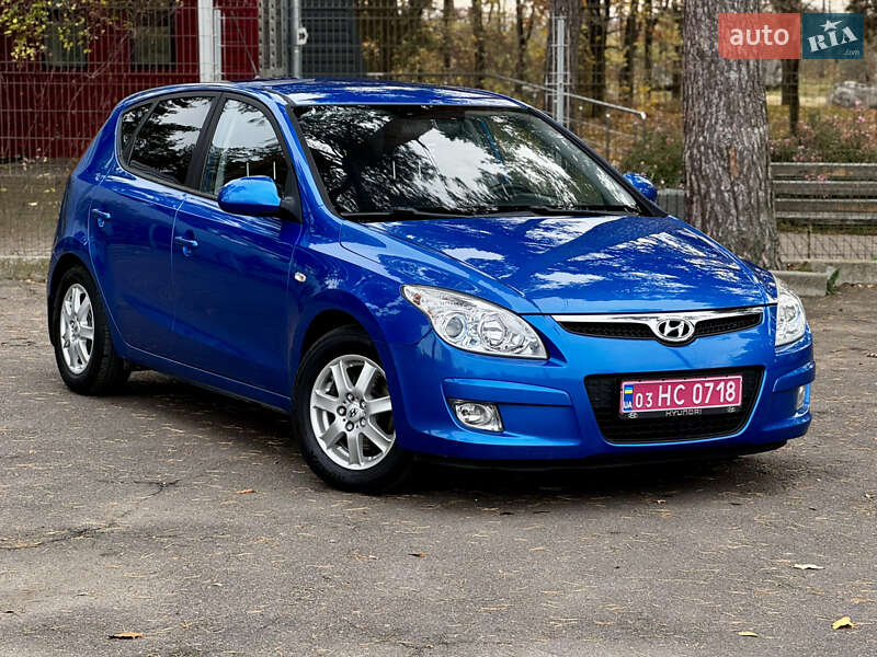 Хэтчбек Hyundai i30 2008 в Виннице