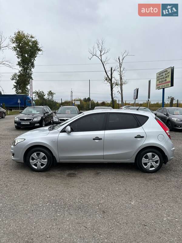 Хэтчбек Hyundai i30 2009 в Белогородке фото 5 Хэтчбек Hyundai i30 2009 в Белогородке