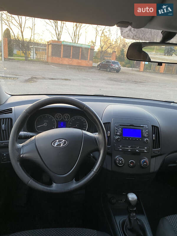 Хетчбек Hyundai i30 2009 в Олександрії