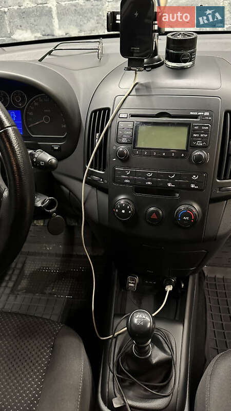 Універсал Hyundai i30 2009 в Львові фото 17 Універсал Hyundai i30 2009 в Львові