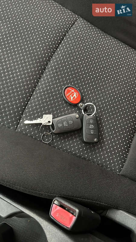 Універсал Hyundai i30 2009 в Львові фото 26 Універсал Hyundai i30 2009 в Львові