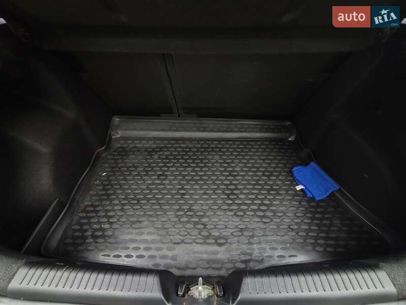 Хэтчбек Hyundai i30 2013 в Киеве