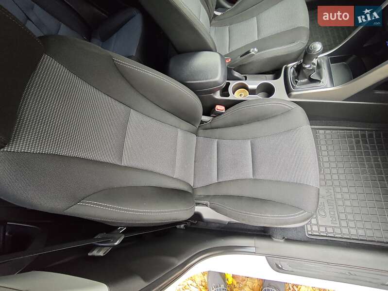 Хэтчбек Hyundai i30 2013 в Киеве