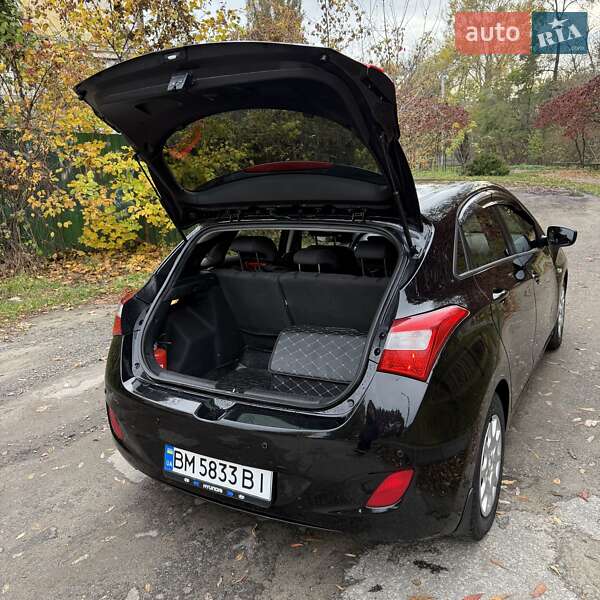 Хэтчбек Hyundai i30 2014 в Сумах