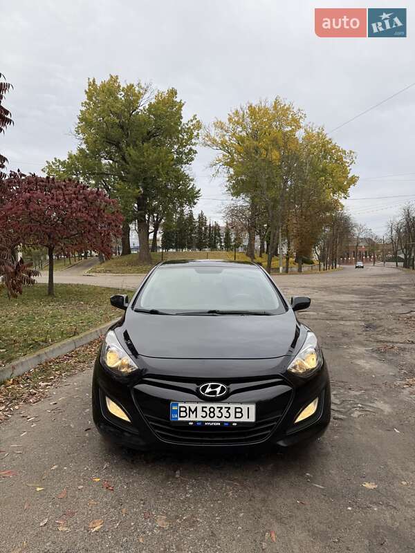 Хэтчбек Hyundai i30 2014 в Сумах