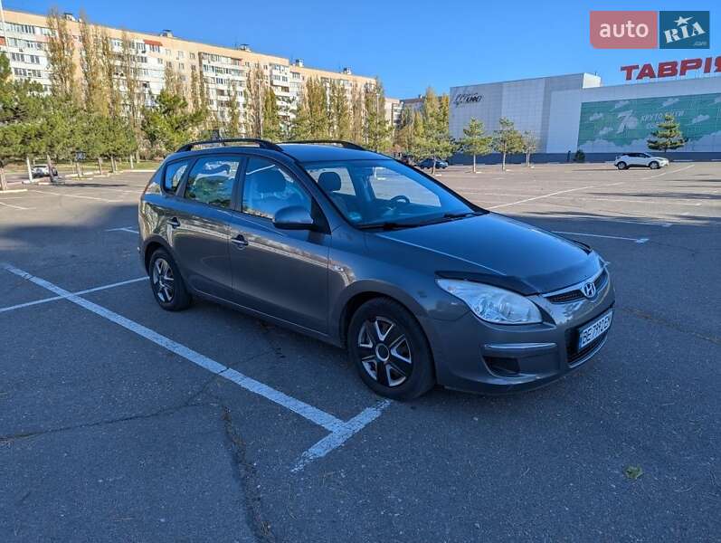Універсал Hyundai i30 2008 в Миколаєві фото 7 Універсал Hyundai i30 2008 в Миколаєві