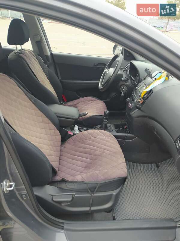 Універсал Hyundai i30 2008 в Миколаєві фото 10 Універсал Hyundai i30 2008 в Миколаєві