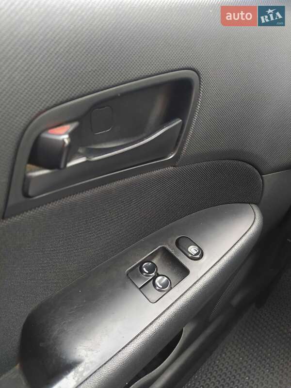 Універсал Hyundai i30 2008 в Миколаєві фото 12 Універсал Hyundai i30 2008 в Миколаєві