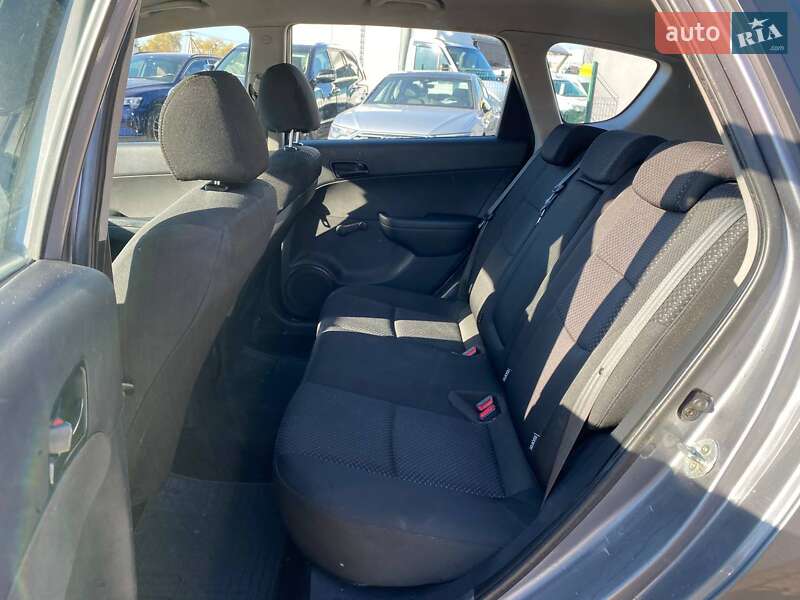 Хэтчбек Hyundai i30 2011 в Львове фото 19 Хэтчбек Hyundai i30 2011 в Львове