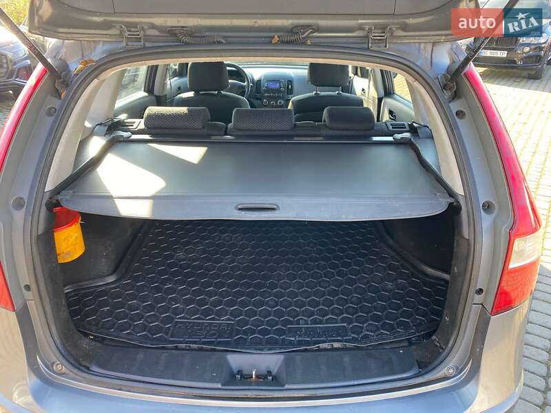 Хэтчбек Hyundai i30 2011 в Львове фото 25 Хэтчбек Hyundai i30 2011 в Львове