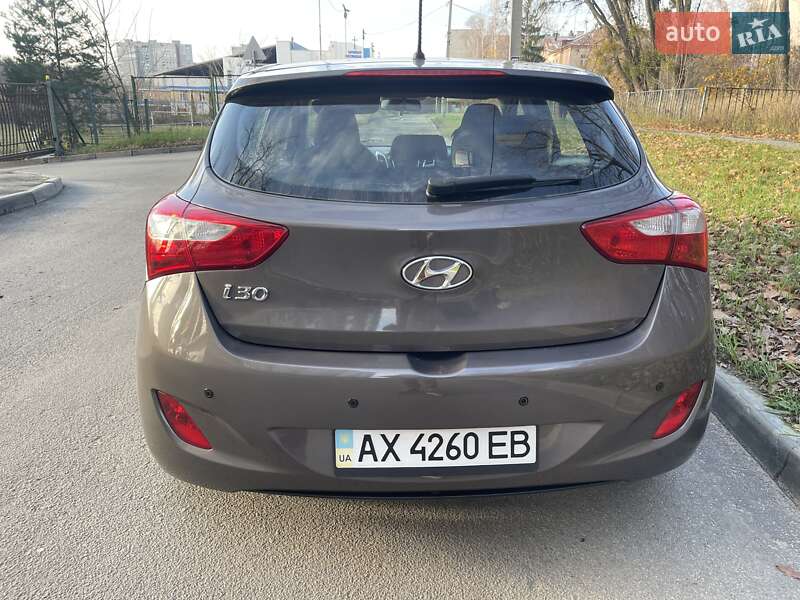 Хетчбек Hyundai i30 2013 в Харкові