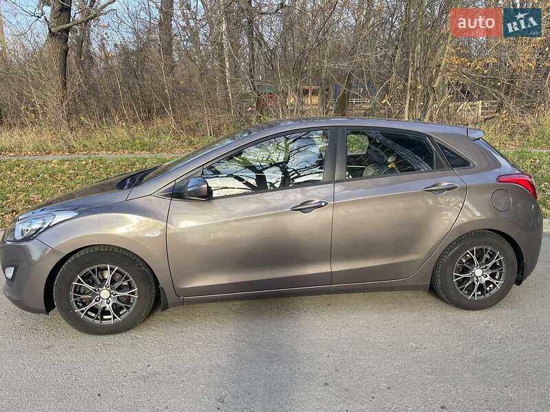 Хетчбек Hyundai i30 2013 в Харкові