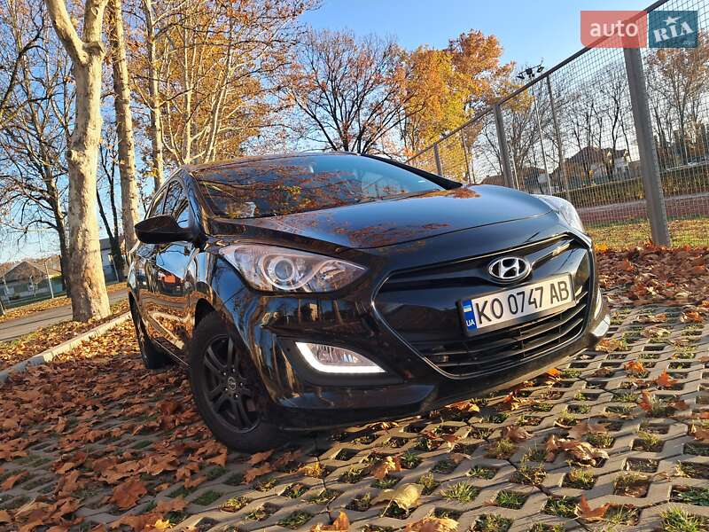 Универсал Hyundai i30 2014 в Мукачево