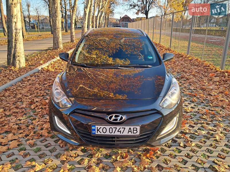 Универсал Hyundai i30 2014 в Мукачево