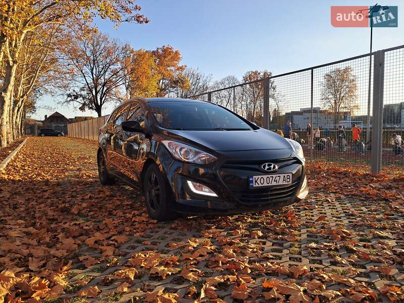 Универсал Hyundai i30 2014 в Мукачево