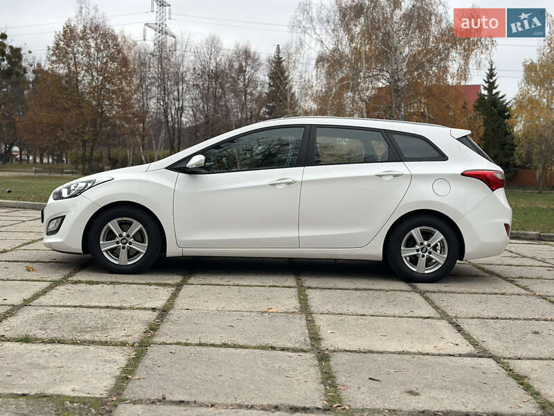 Универсал Hyundai i30 2013 в Харькове