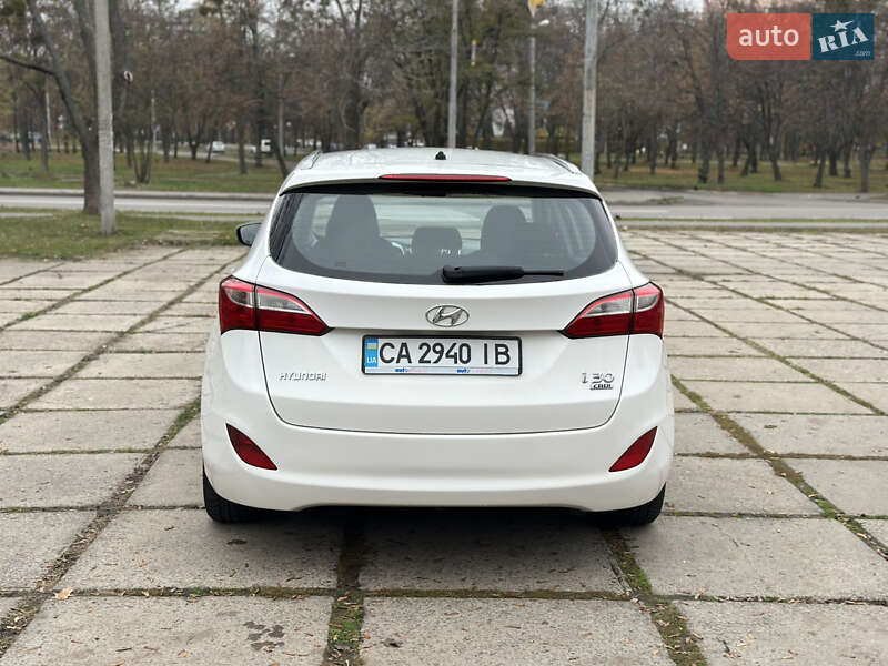 Универсал Hyundai i30 2013 в Харькове